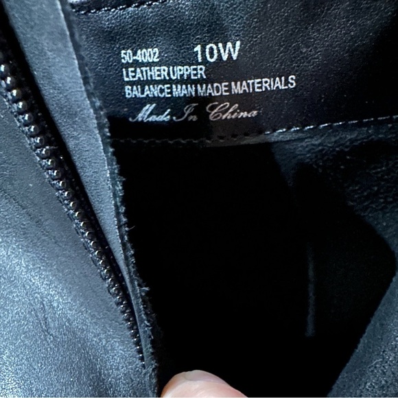 Bella Vita Black Wilma Leather Bootie Block Heel Soft, Supple Leather 10W - Picture 8 of 9